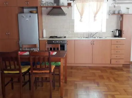 Apartment Passer *